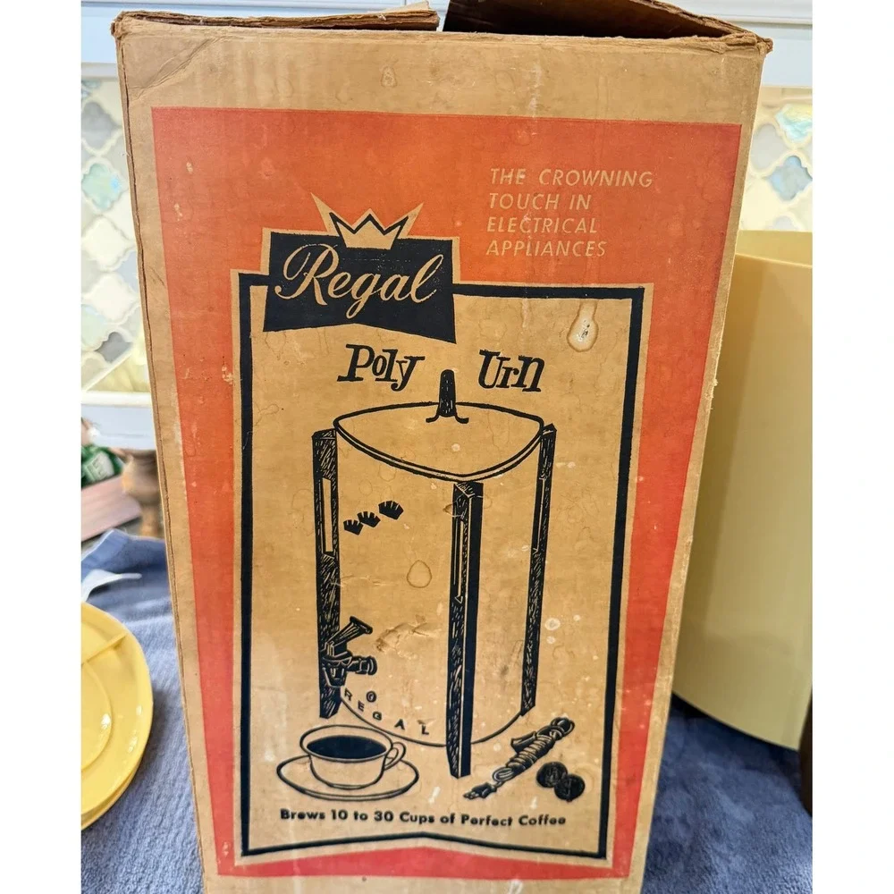 Regal Percolator Urn 10-30 Cup Harvest Gold Vintage Mid-Century Modern Works